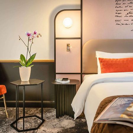Mercure Versailles Paris Ouest Exterior photo
