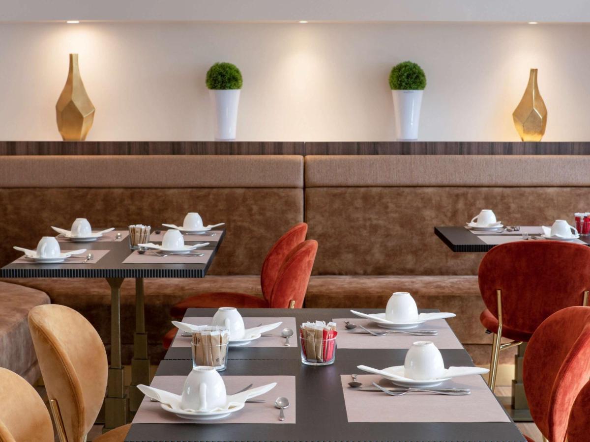 Mercure Versailles Paris Ouest Exterior photo