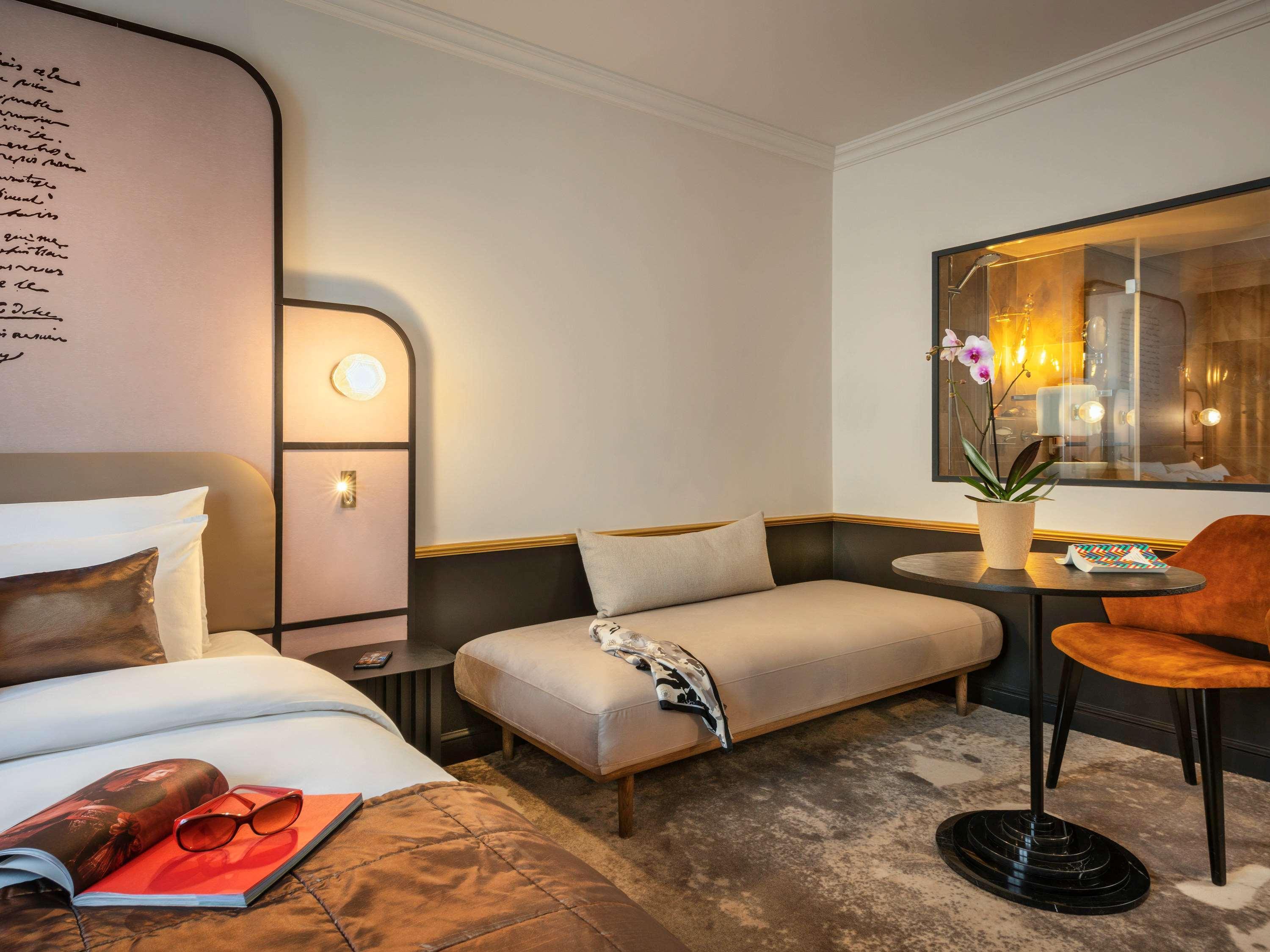 Mercure Versailles Paris Ouest Exterior photo