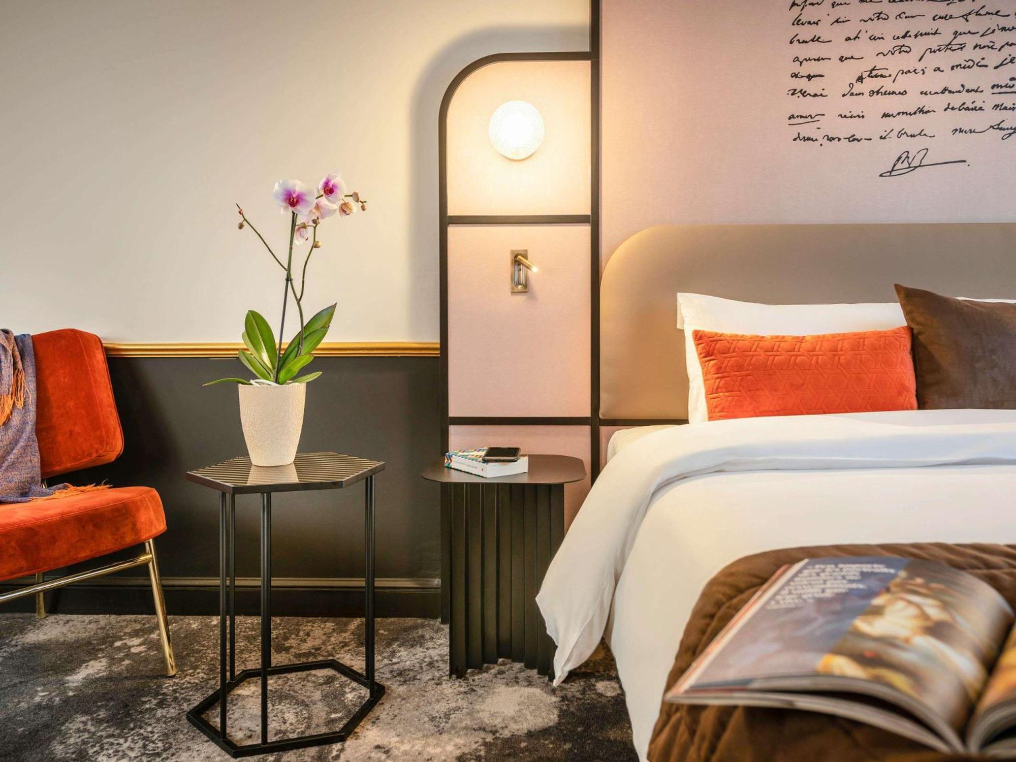 Mercure Versailles Paris Ouest Exterior photo